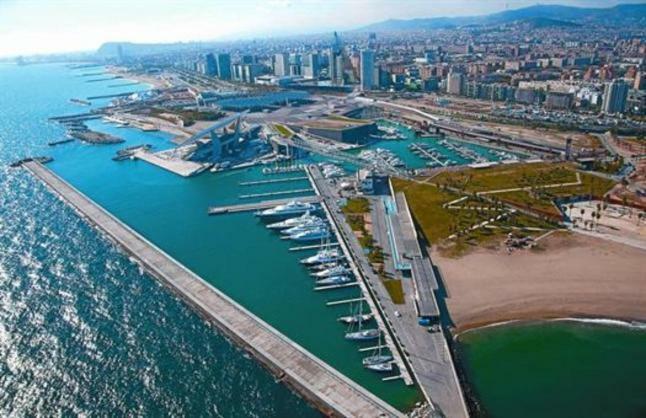 Forum Beach Sant Adria de Besos Luaran gambar